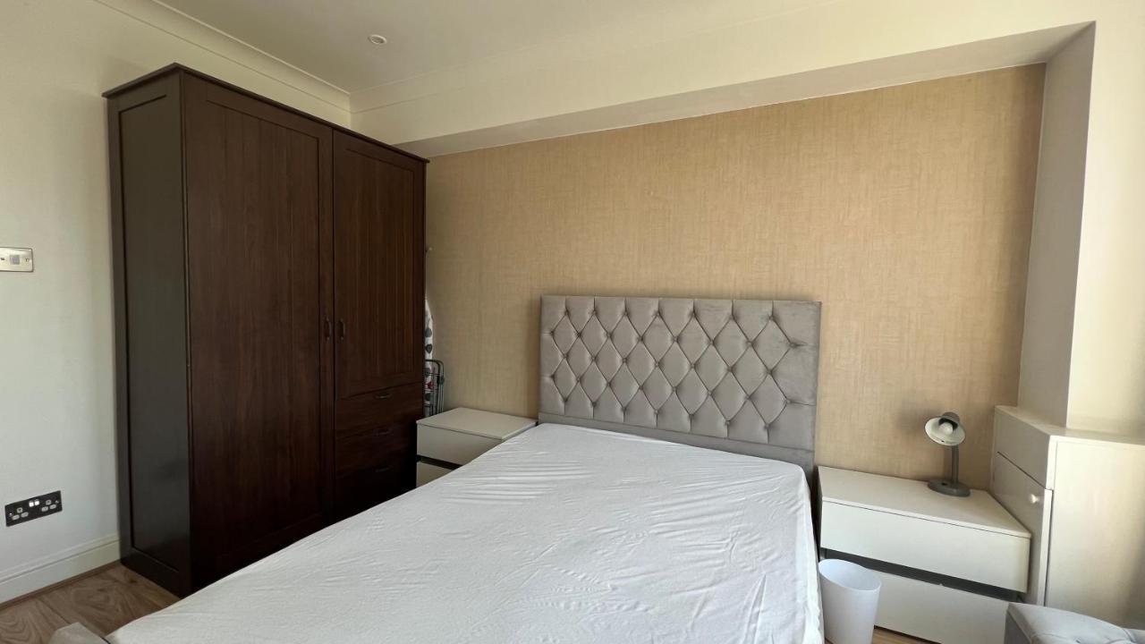 Comfy 2 Bedroom Apartments - Finchley Road, London Eksteriør bilde