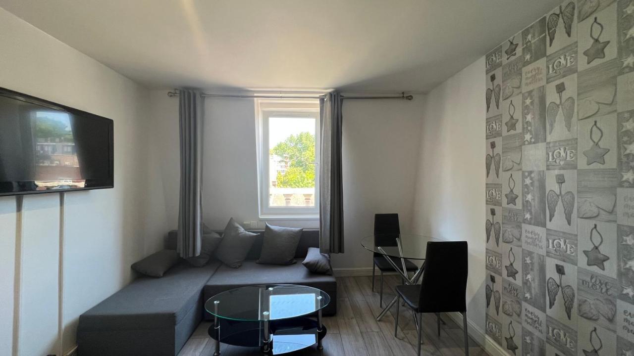 Comfy 2 Bedroom Apartments - Finchley Road, London Eksteriør bilde