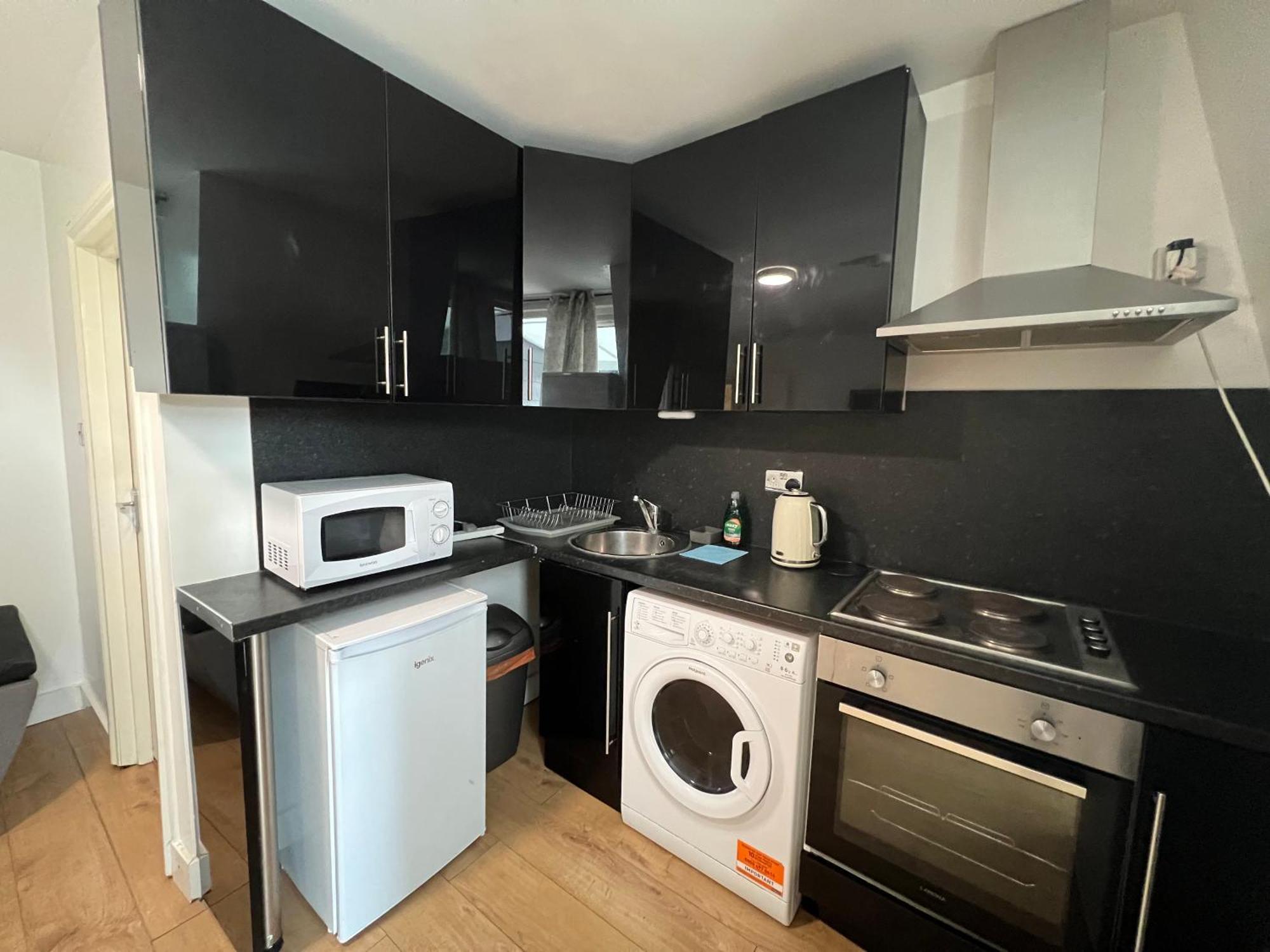 Comfy 2 Bedroom Apartments - Finchley Road, London Eksteriør bilde