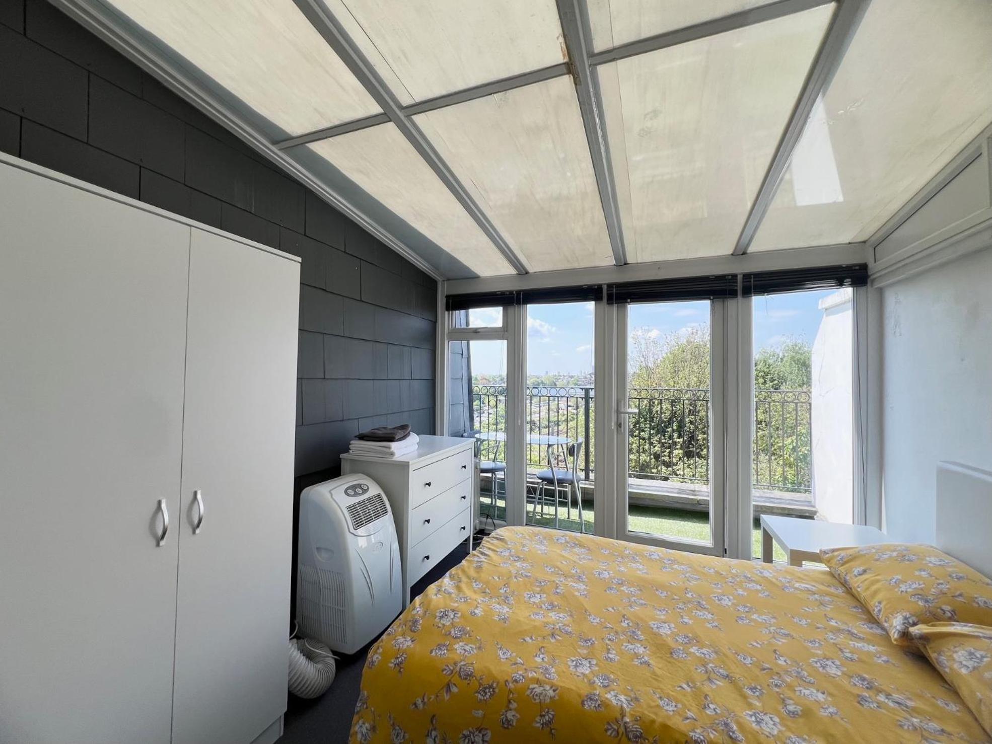 Comfy 2 Bedroom Apartments - Finchley Road, London Eksteriør bilde